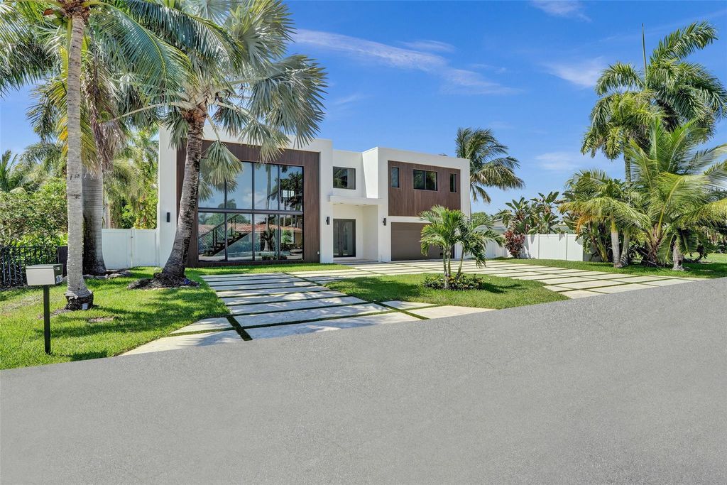 Photo of 2728 NE 31st St, Lighthouse Point, FL 33064 (MLS # F10520733)