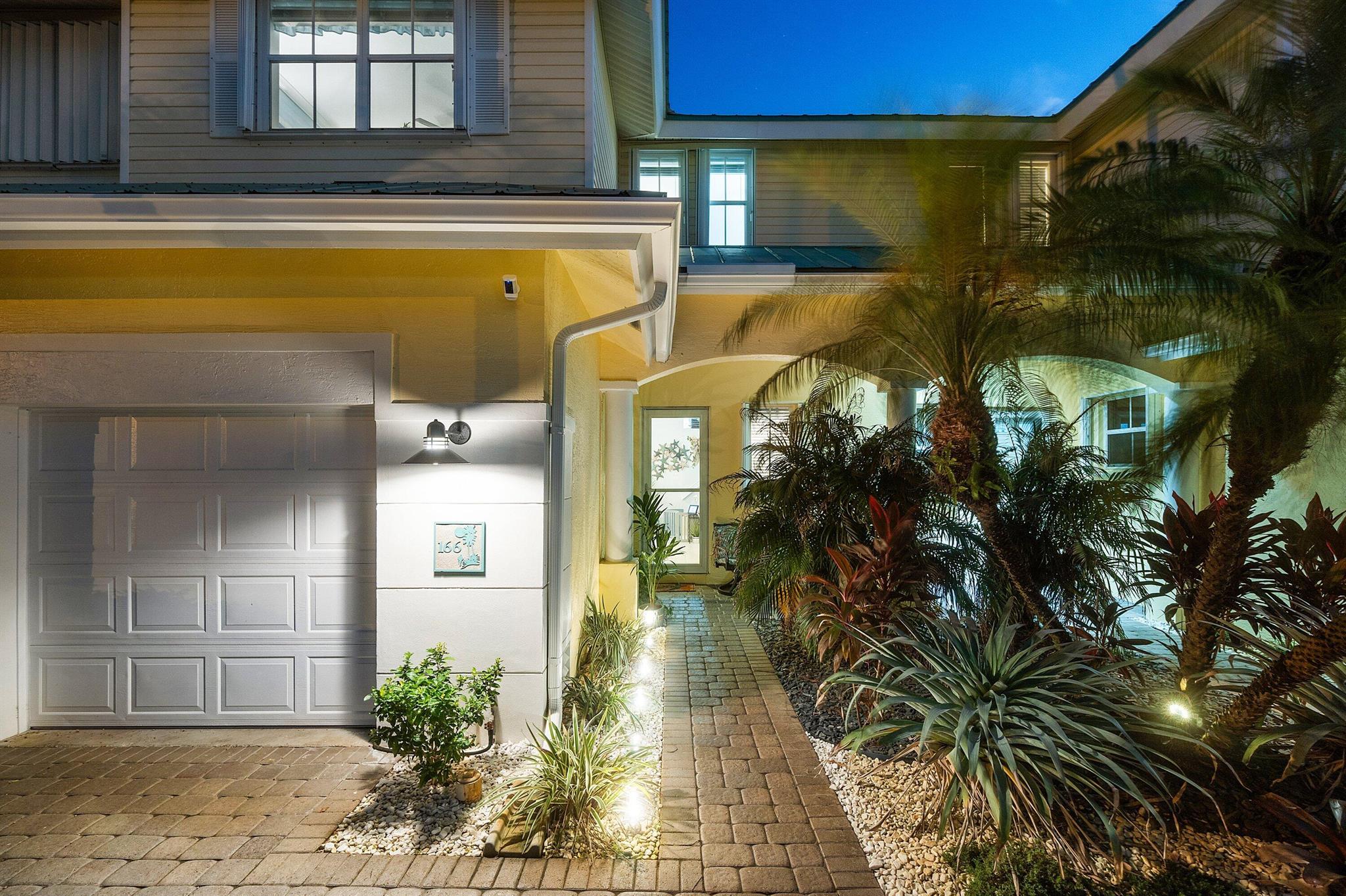 BAREFOOT COVE TOWNHOMES - Residential