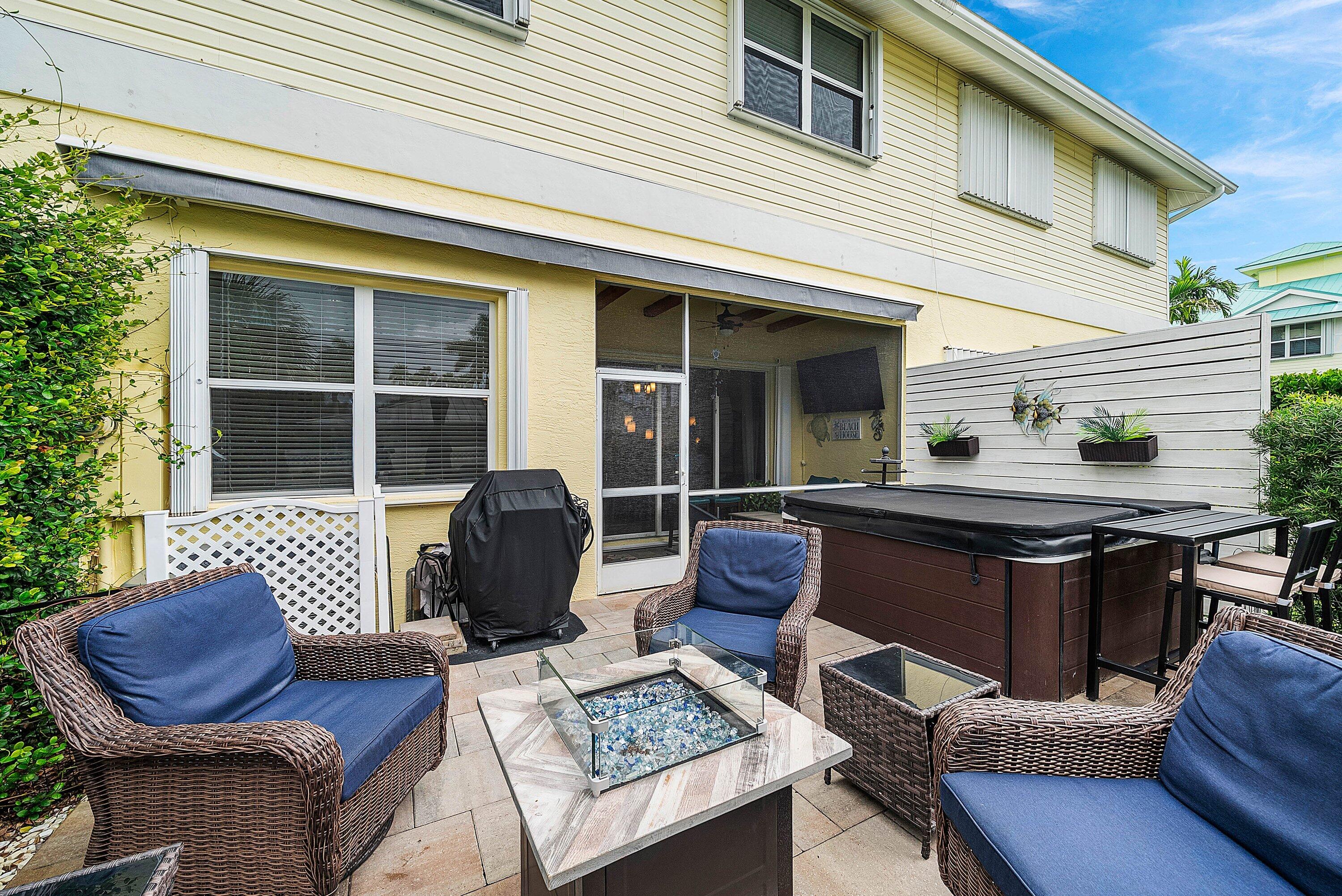 BAREFOOT COVE TOWNHOMES - Residential