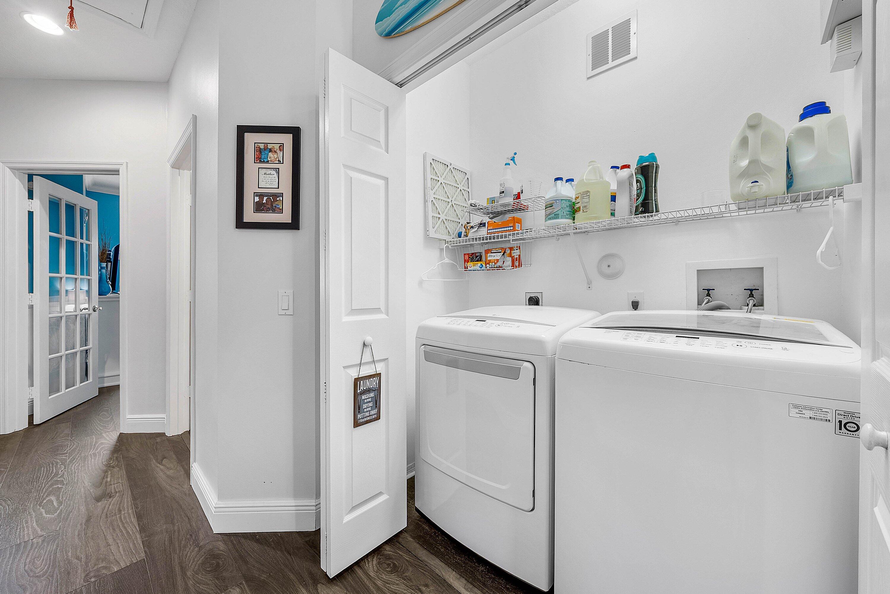 BAREFOOT COVE TOWNHOMES - Residential