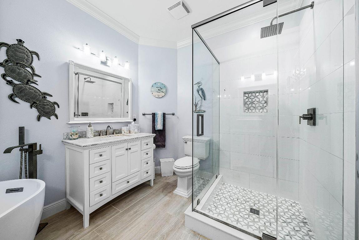 BAREFOOT COVE TOWNHOMES - Residential