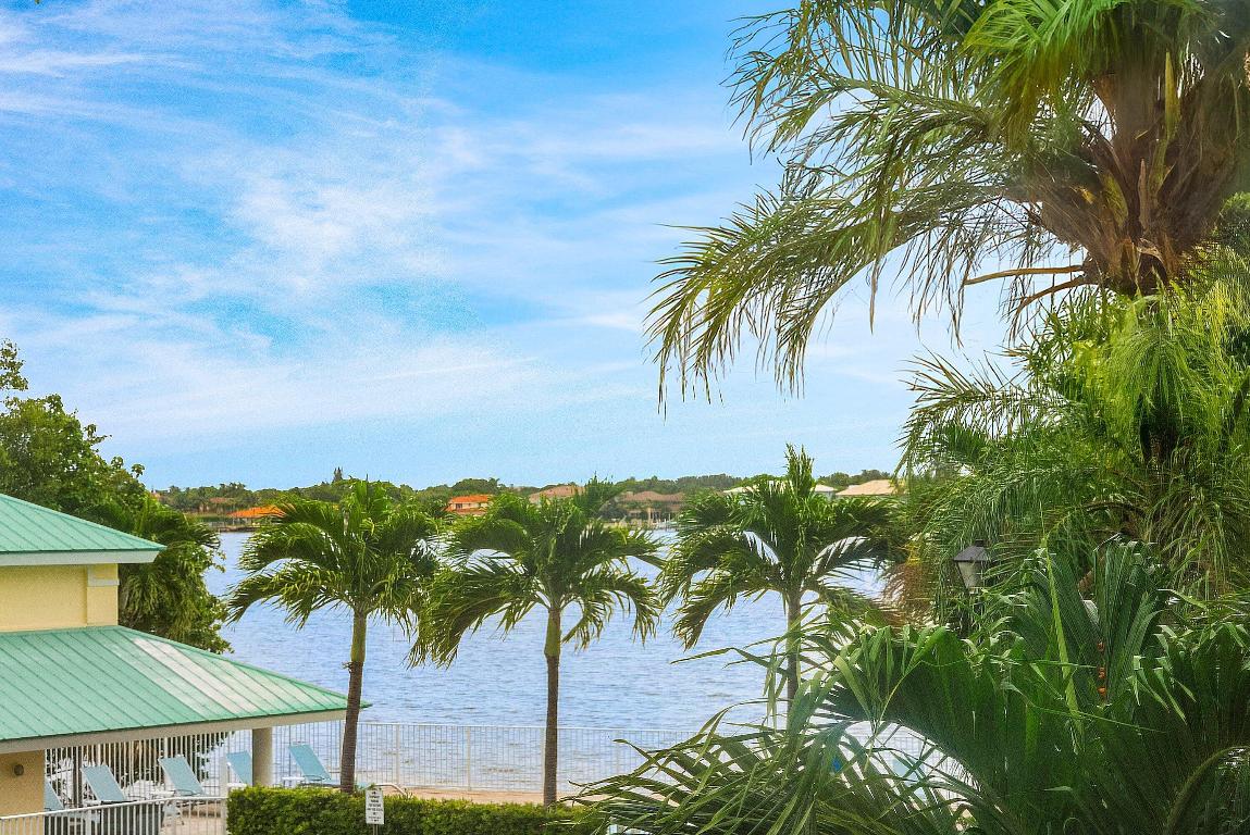 BAREFOOT COVE TOWNHOMES - Residential