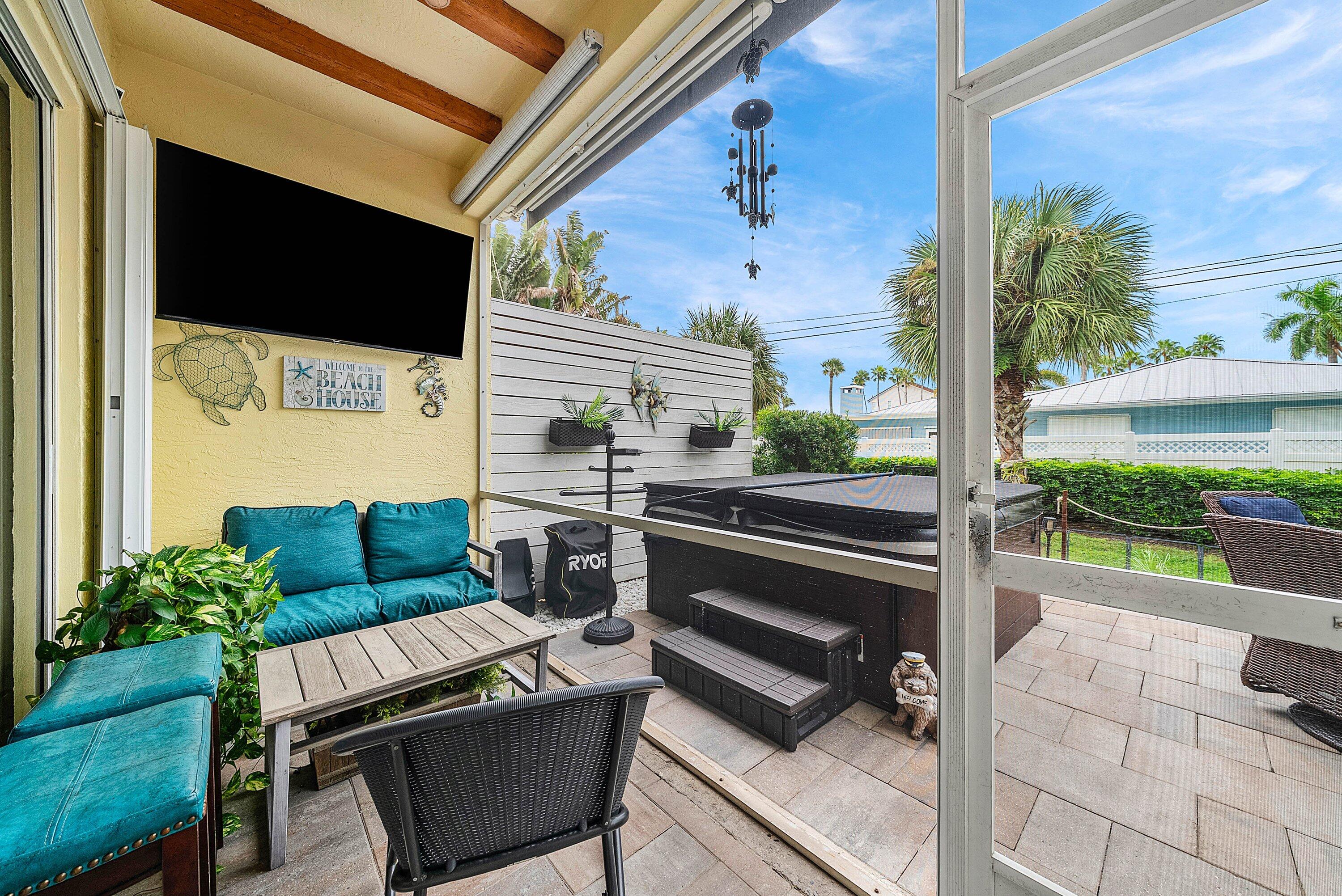 BAREFOOT COVE TOWNHOMES - Residential