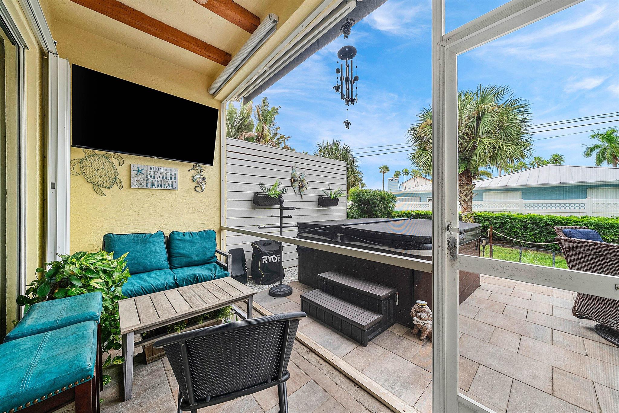 BAREFOOT COVE TOWNHOMES - Residential