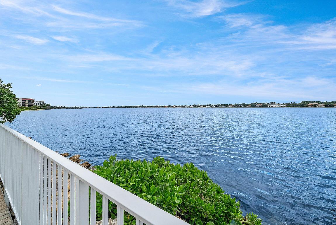 BAREFOOT COVE TOWNHOMES - Residential