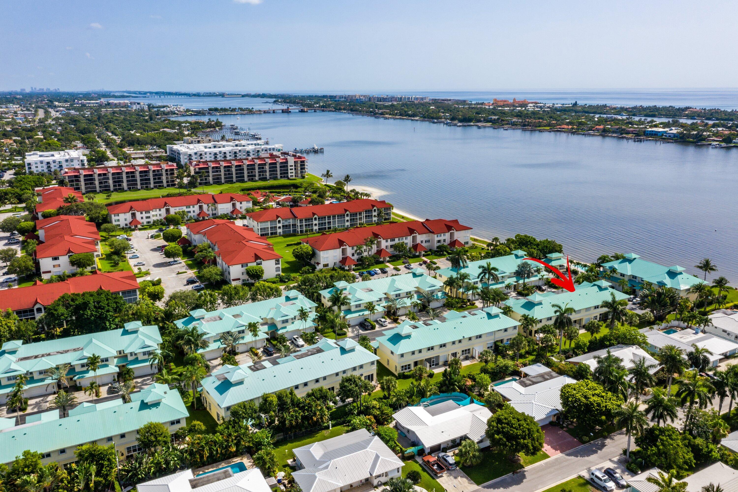 BAREFOOT COVE TOWNHOMES - Residential