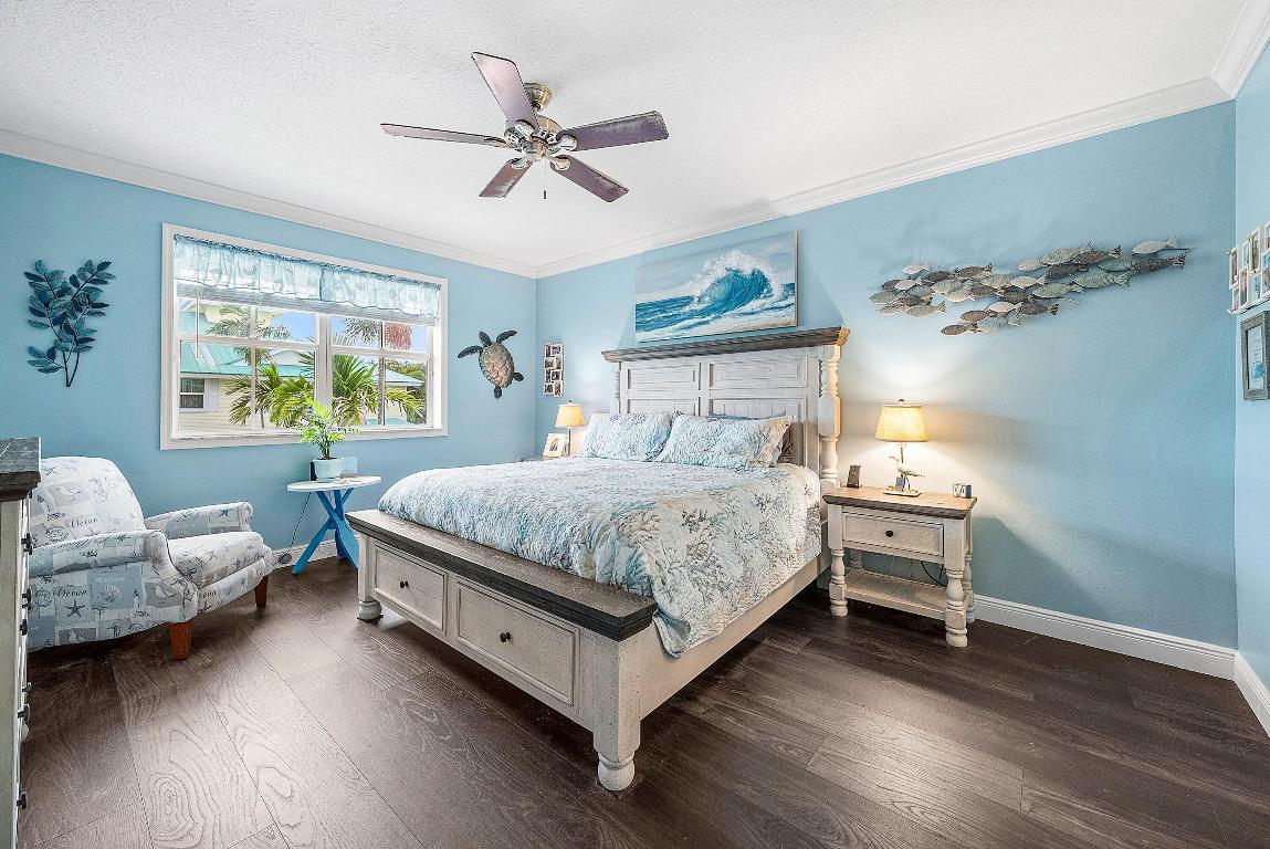 BAREFOOT COVE TOWNHOMES - Residential