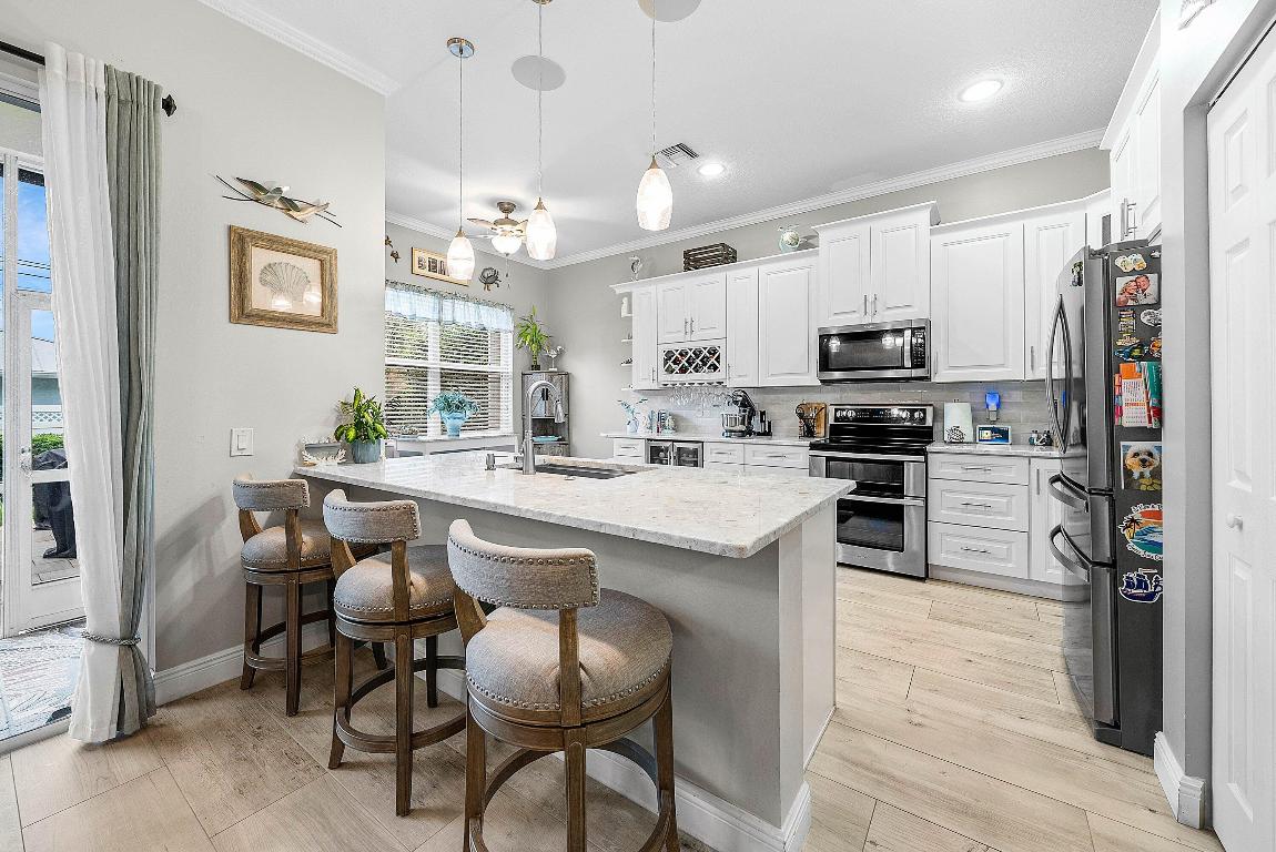 BAREFOOT COVE TOWNHOMES - Residential