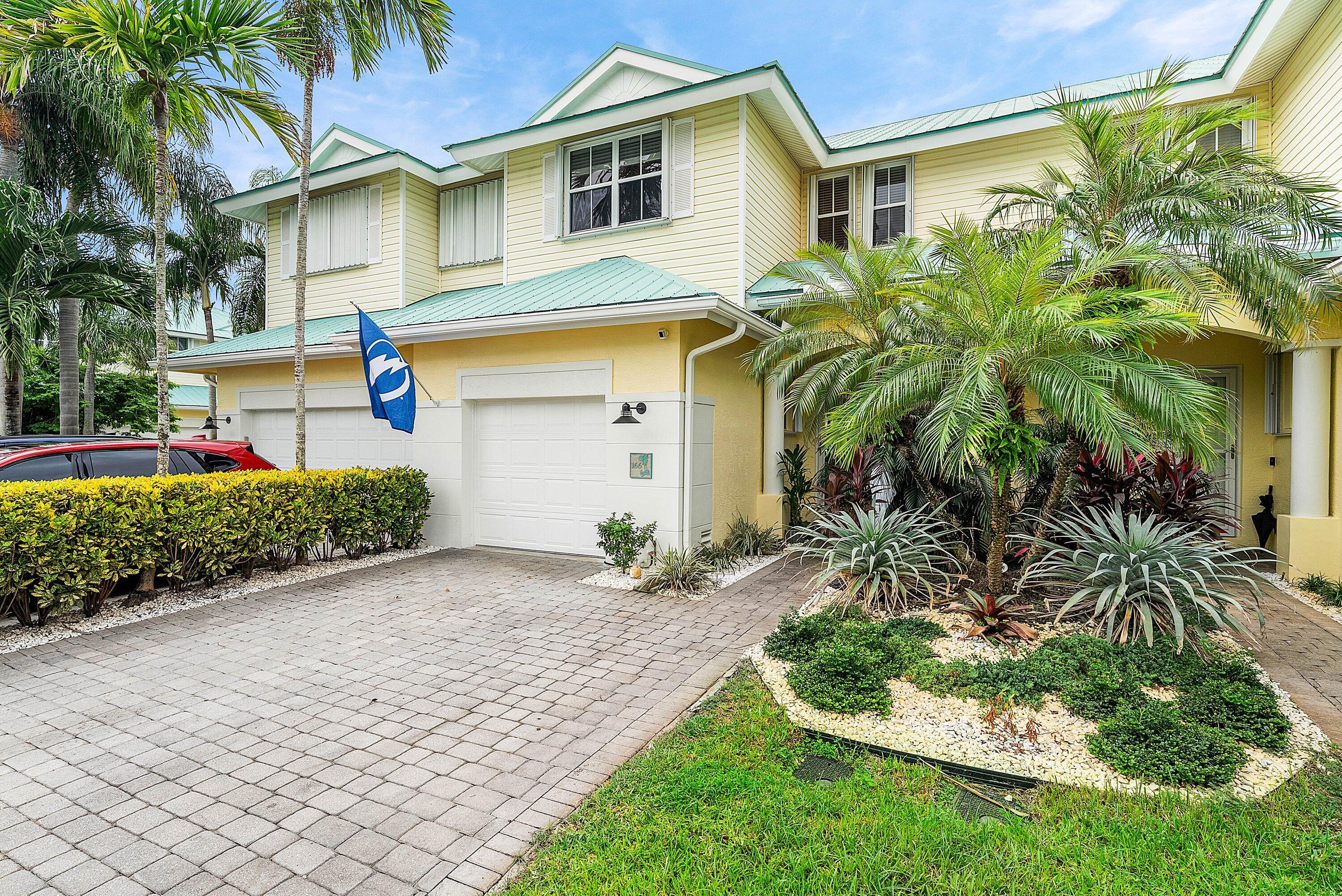 BAREFOOT COVE TOWNHOMES - Residential