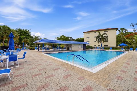 Tiny photo for 3201 Portofino Point #E3, Coconut Creek, FL 33066 (MLS # B26028768)