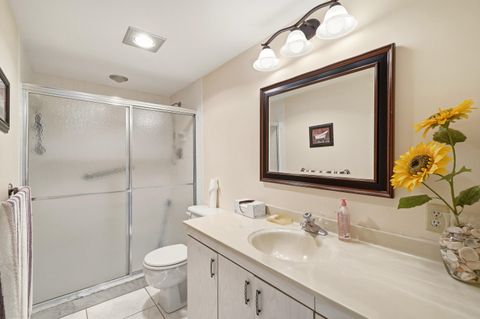Tiny photo for 3201 Portofino Point #E3, Coconut Creek, FL 33066 (MLS # B26028768)