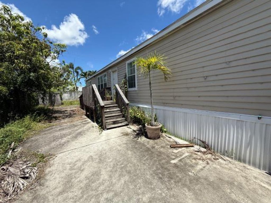 Photo of 10139 Marlin Drive, Boca Raton, FL 33428 (MLS # F10520803)