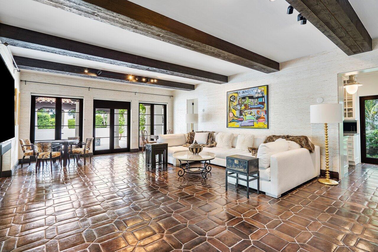 LAGOMAR PARK 2 - Residential Lease