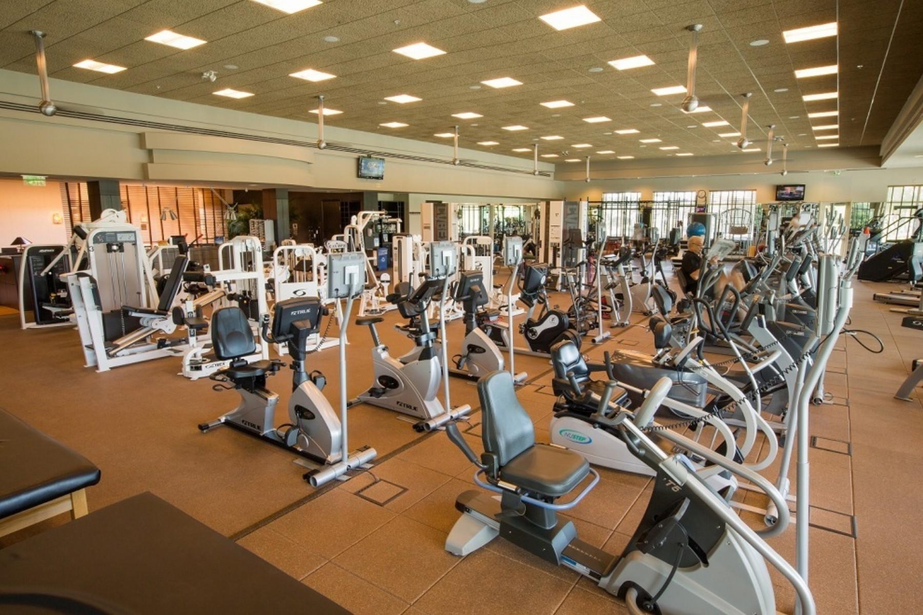 ST ANDREWS COUNTRY CLUB - Residential