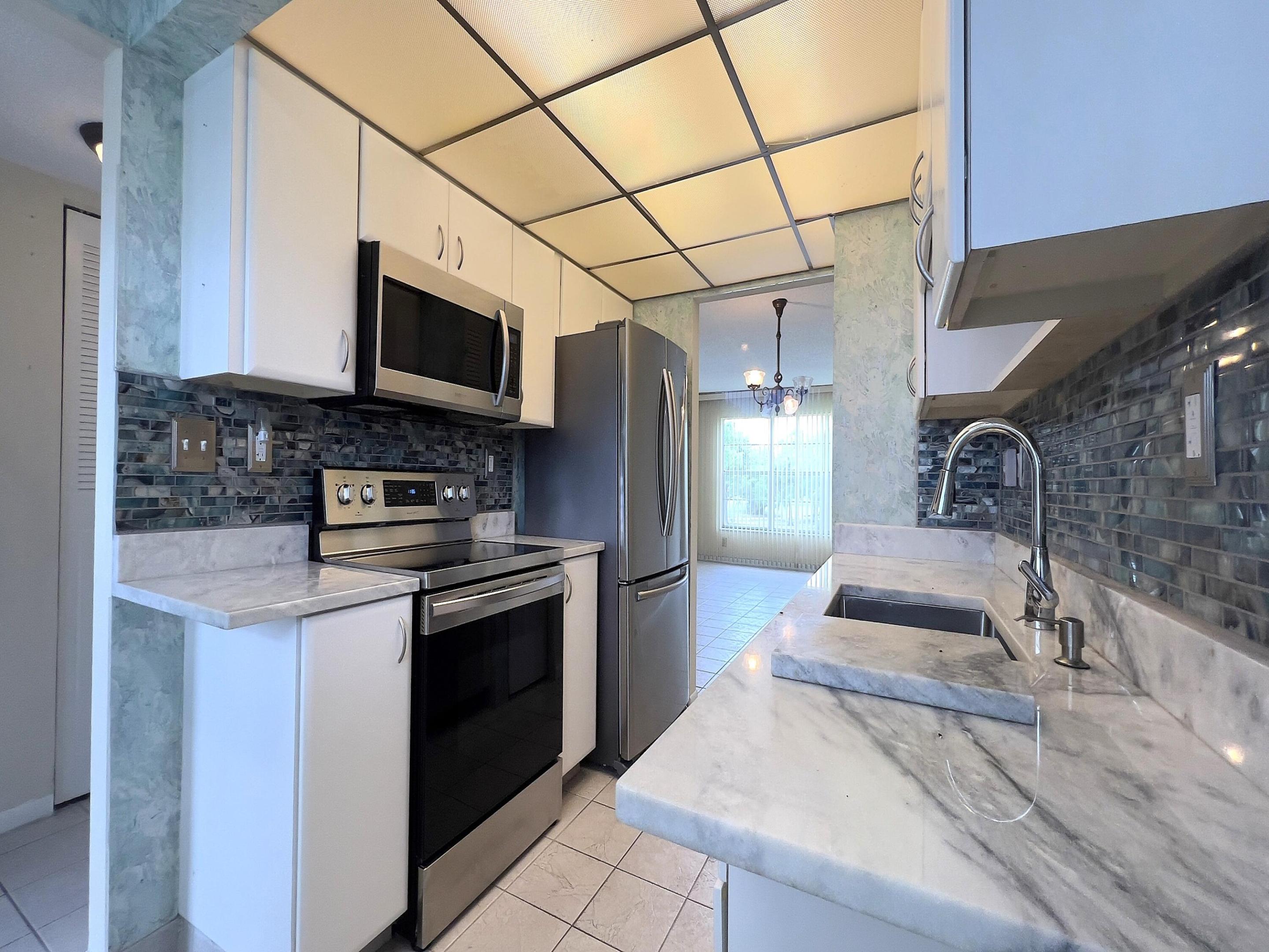 FAIRWAYS OF TAMARAC CONDOMINIUM - Residential