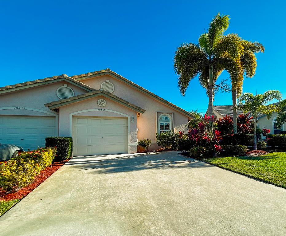 10638 Lake Shore Drive