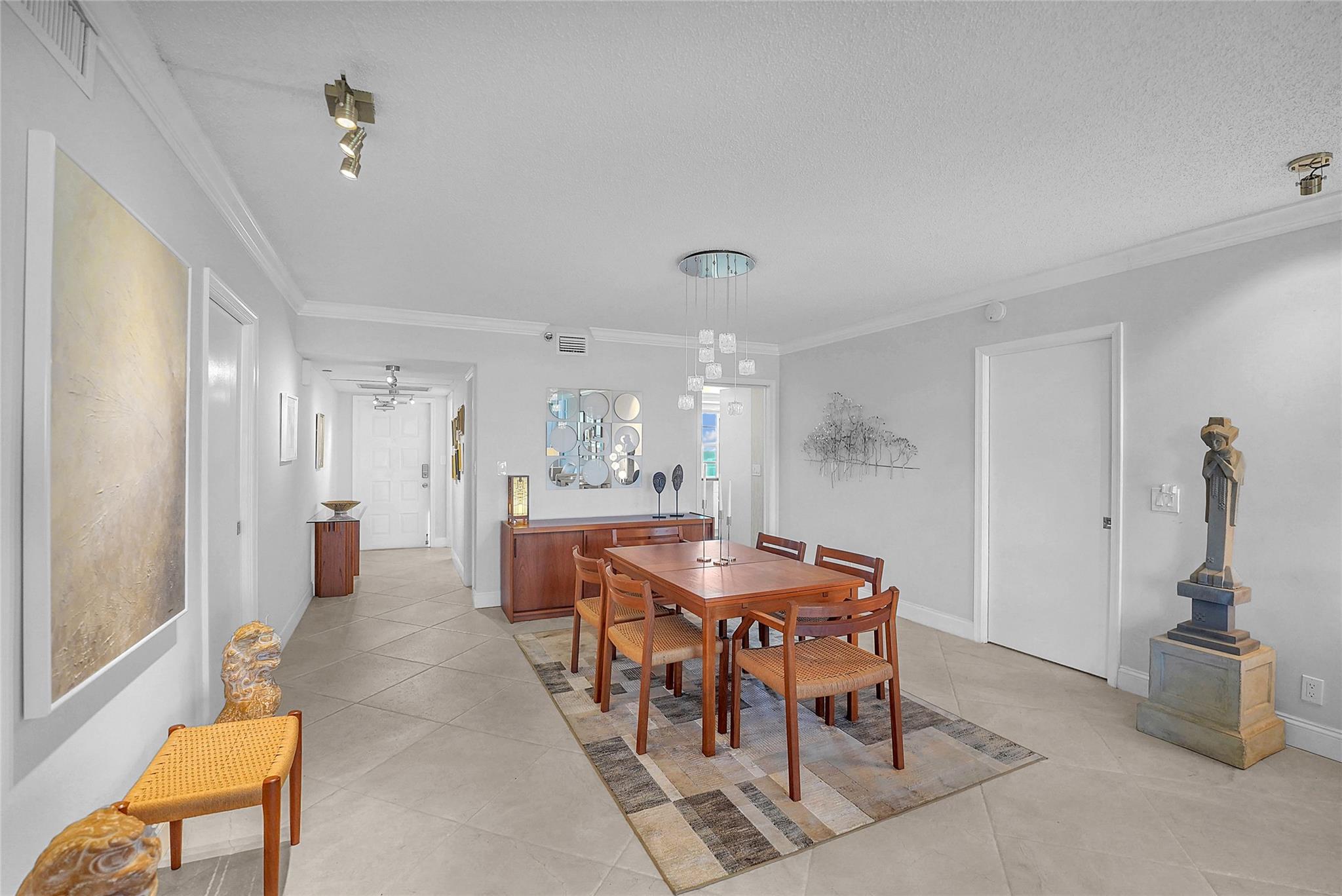 PALM AIRE - Residential