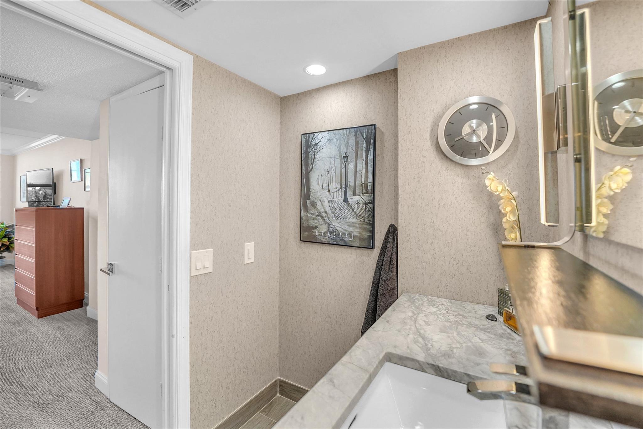 PALM AIRE - Residential