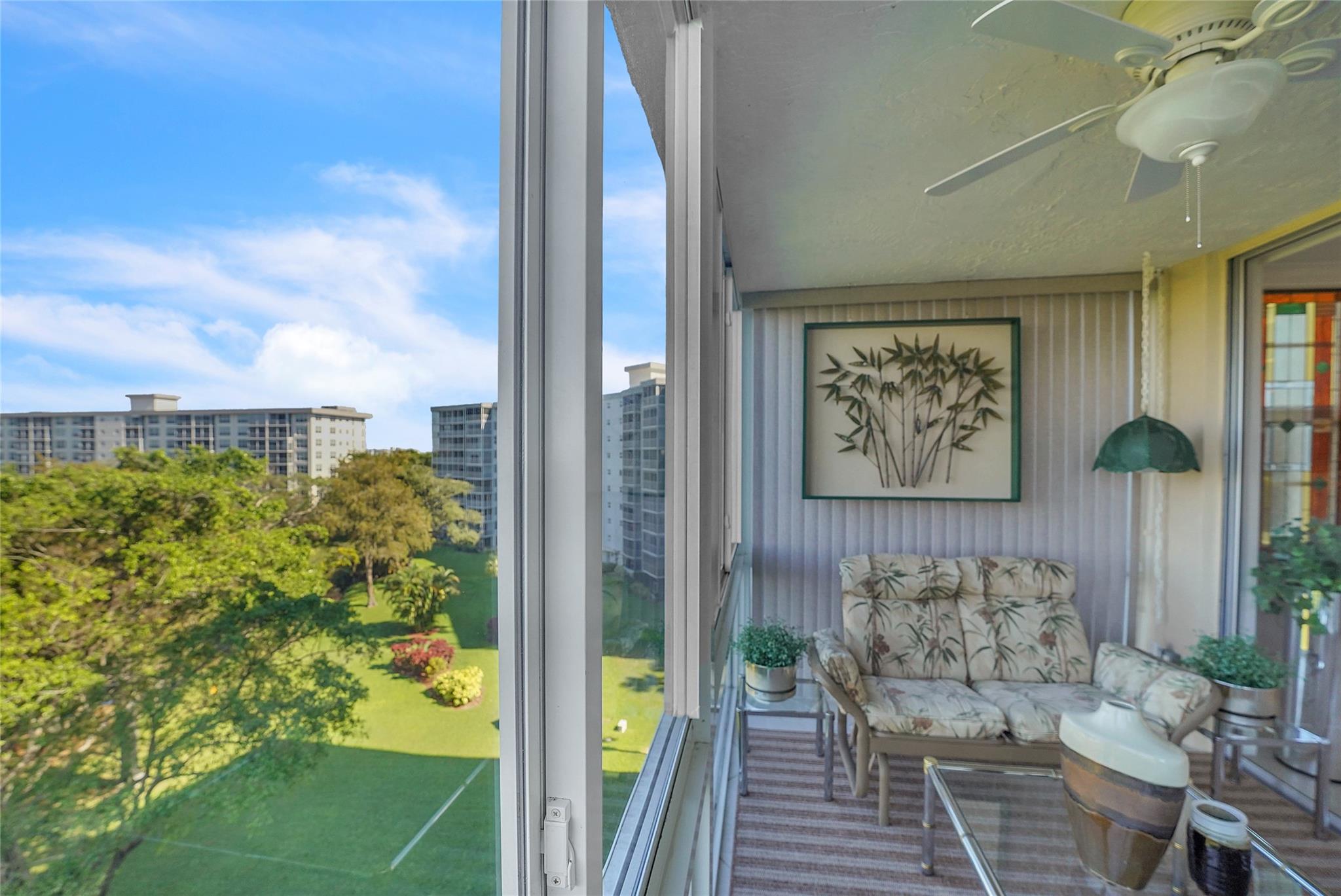 PALM AIRE - Residential