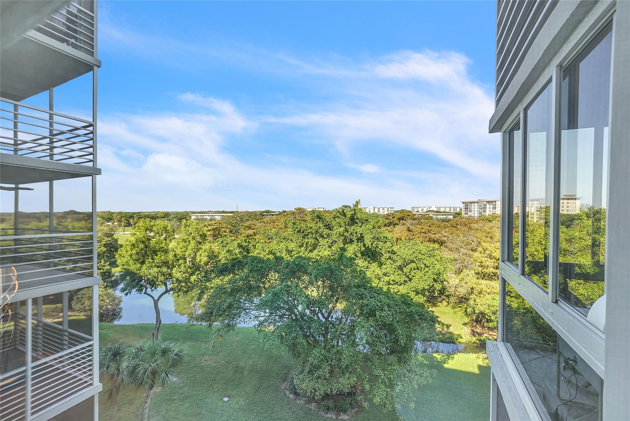 PALM AIRE - Residential