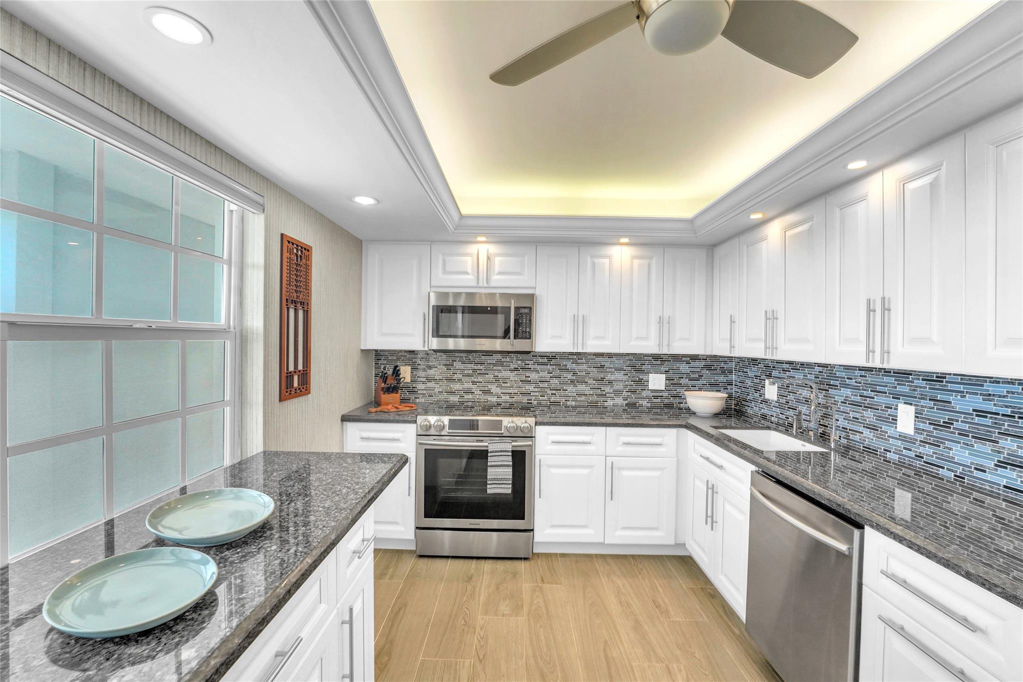 PALM AIRE - Residential