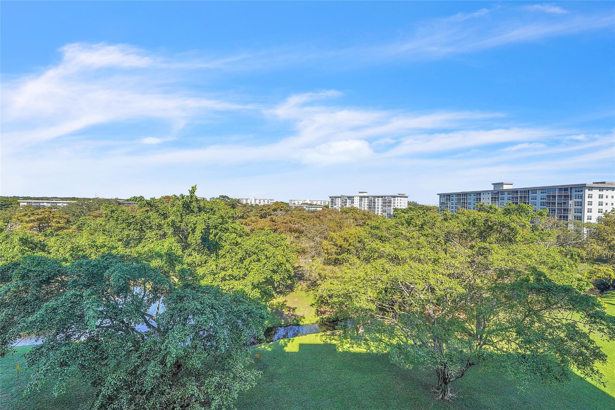 PALM AIRE - Residential