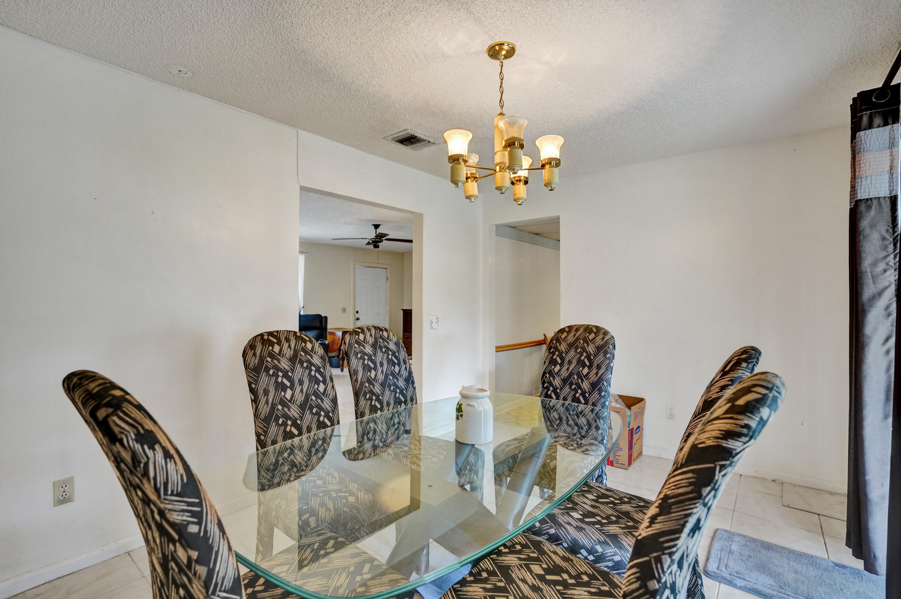 FLORAL PARK LANTANA - Residential