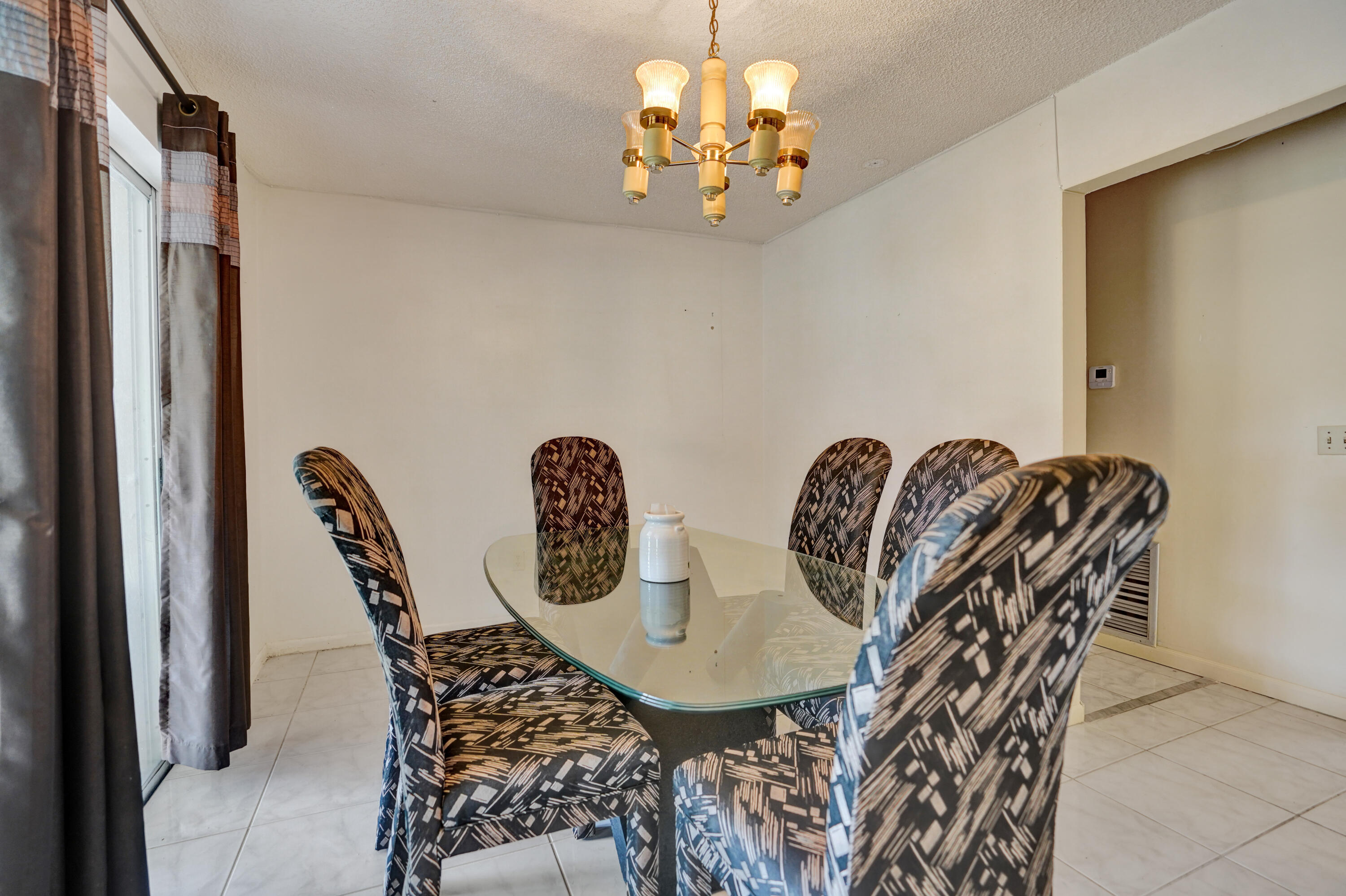 FLORAL PARK LANTANA - Residential