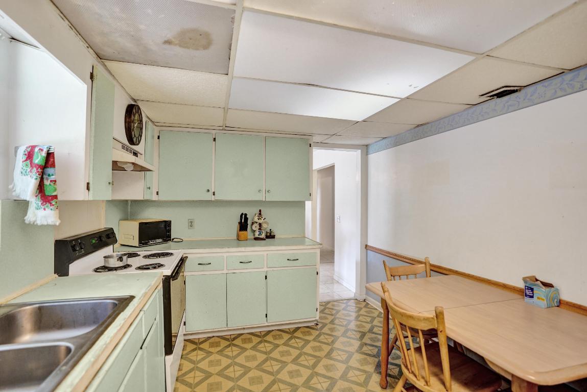 FLORAL PARK LANTANA - Residential