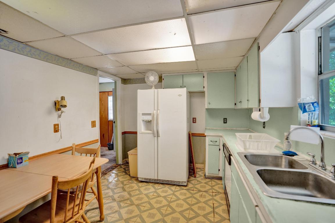 FLORAL PARK LANTANA - Residential