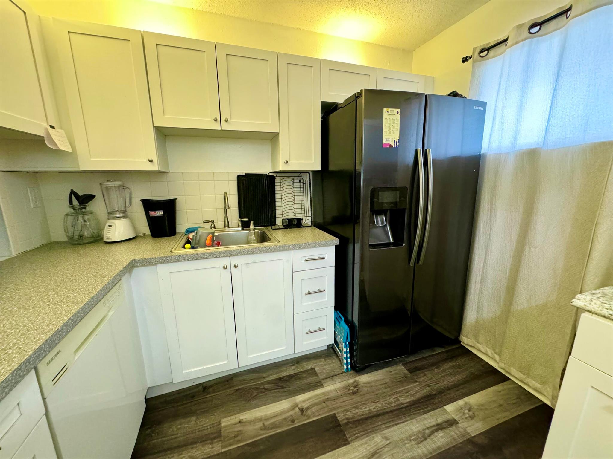 View photos, virtual tours, details... 2581 N Garden Drive N 309