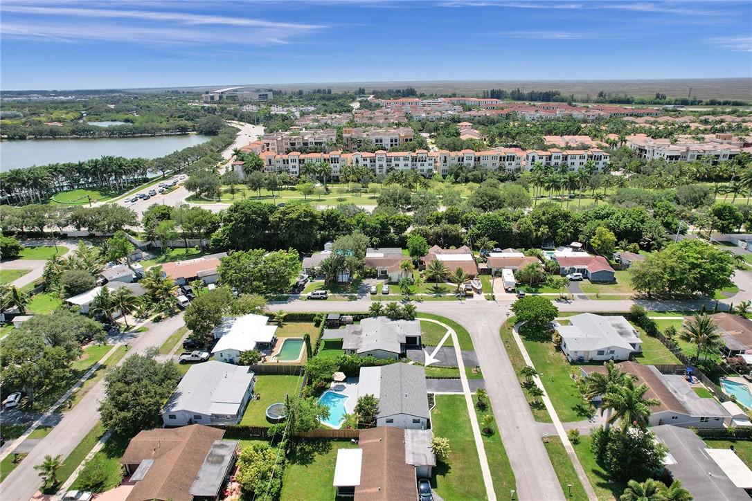 Sunrise Golf Village Sec - Residential