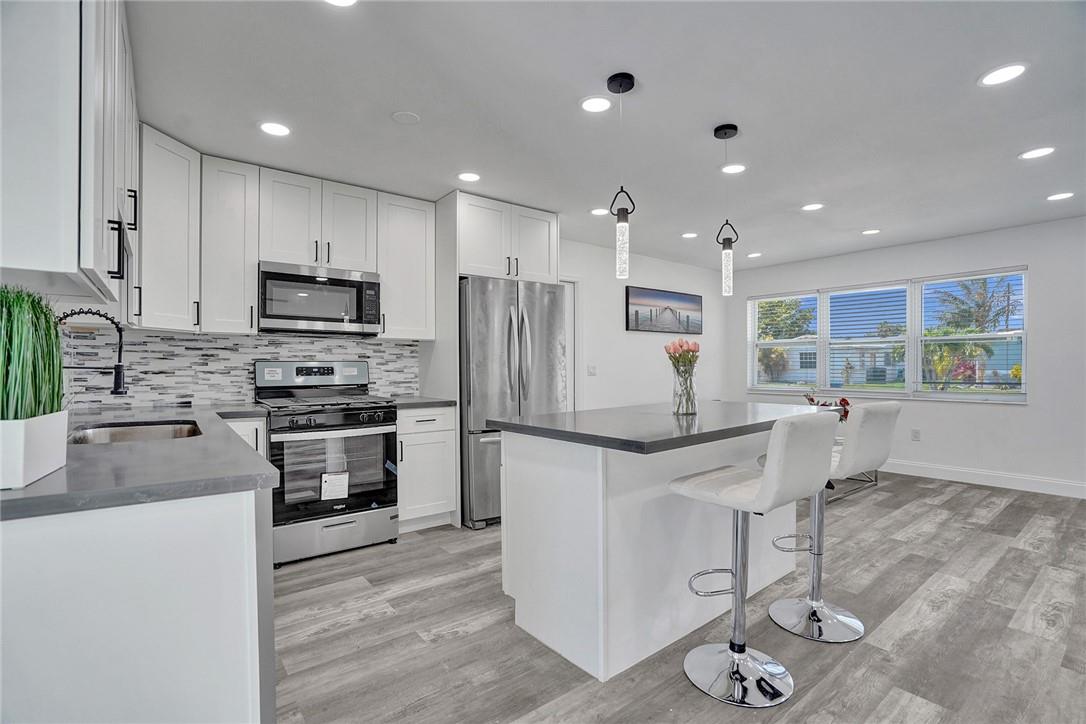 Sunrise Golf Village Sec - Residential