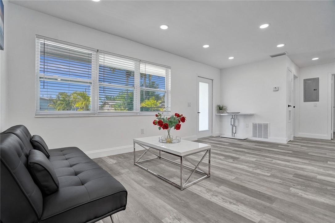 Sunrise Golf Village Sec - Residential