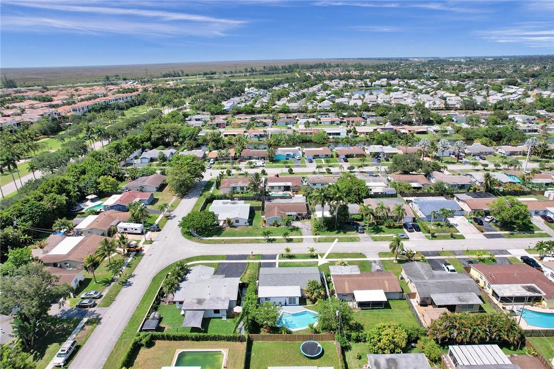 Sunrise Golf Village Sec - Residential