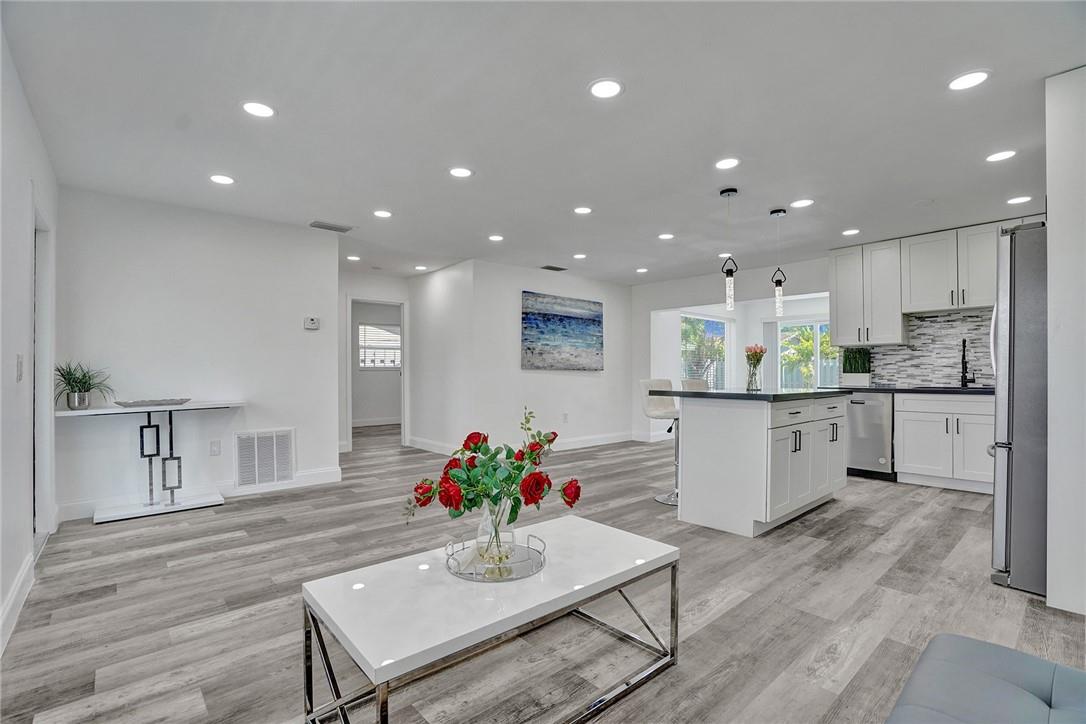 Sunrise Golf Village Sec - Residential