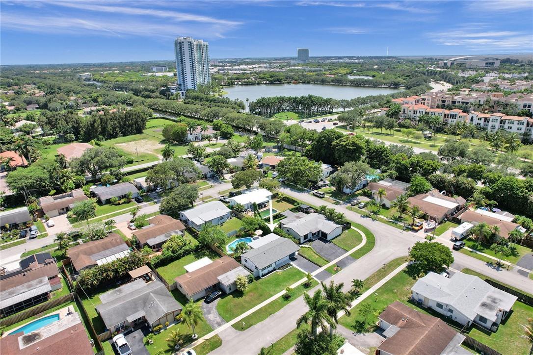 Sunrise Golf Village Sec - Residential