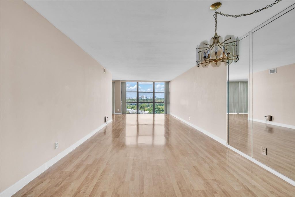 Photo of 1000 Parkview Dr #925, Hallandale Beach, FL 33009 (MLS # F10538378)
