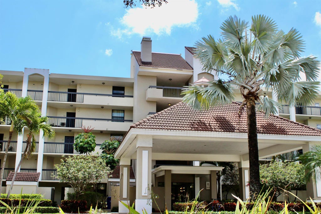 Photo of 1915 Lavers Circle #E209, Delray Beach, FL 33444 (MLS # R11082052)