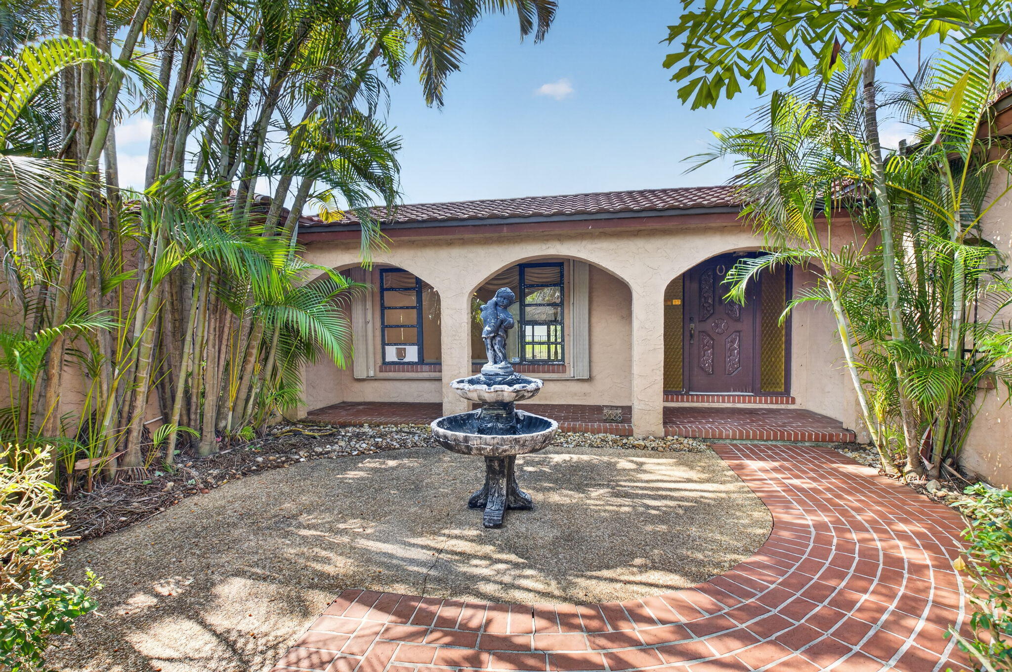 5688 WIND DRIFT Lane