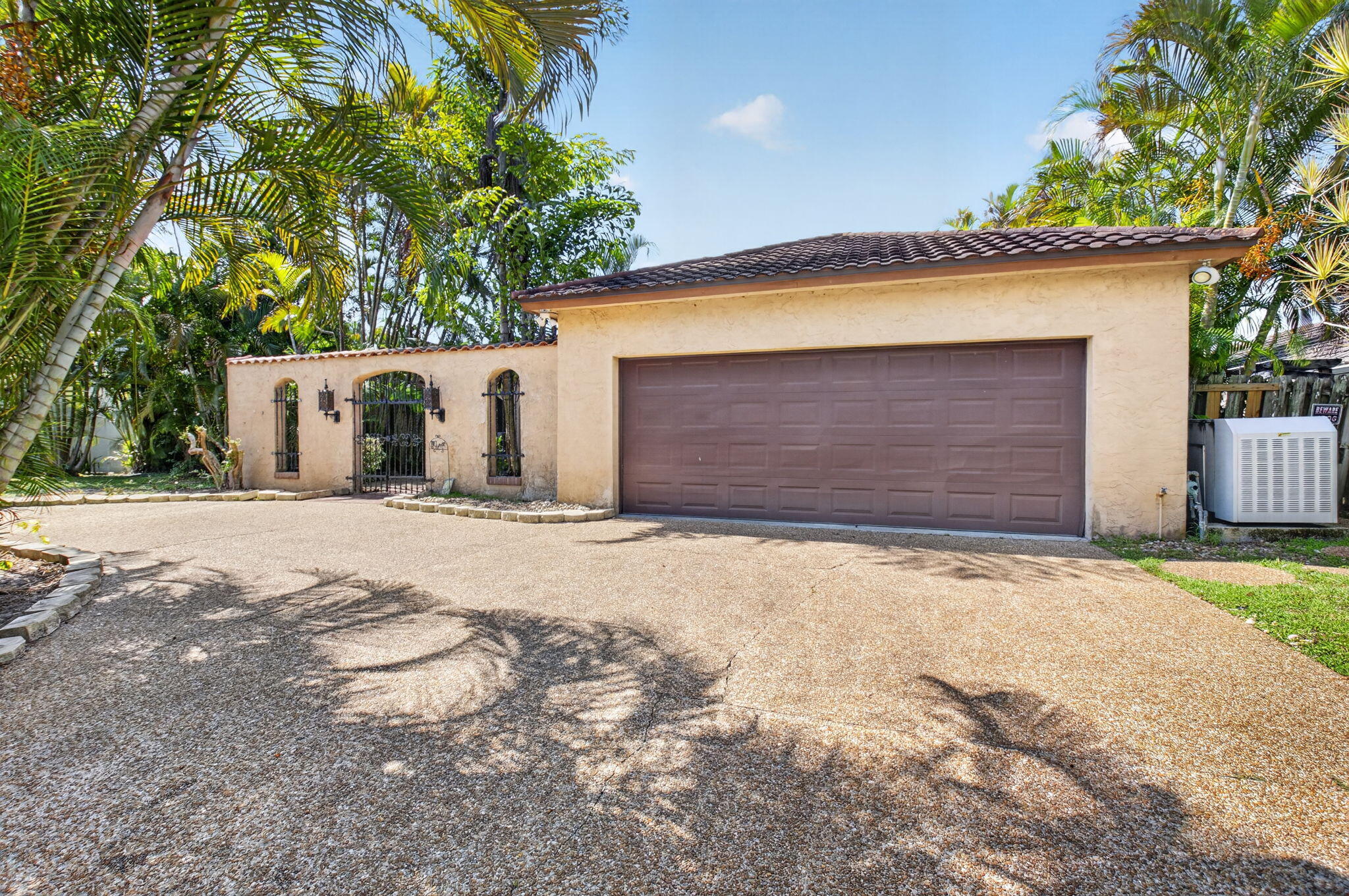 5688 WIND DRIFT Lane