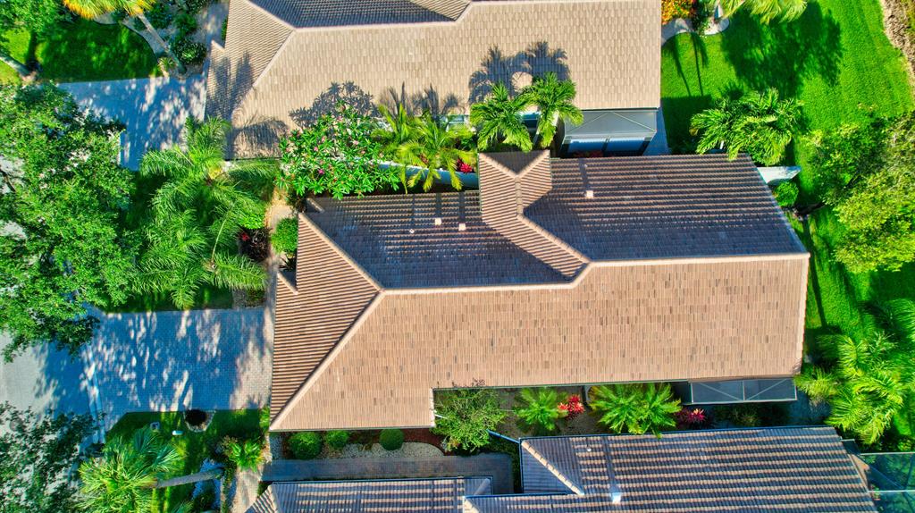 VALENCIA FALLS - Residential