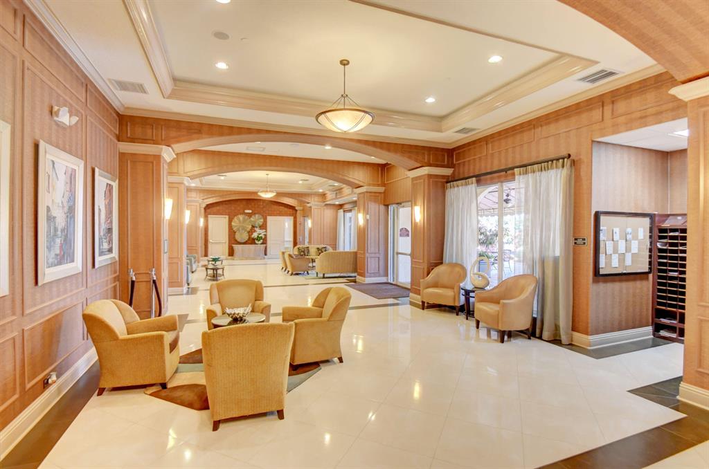 VALENCIA FALLS - Residential