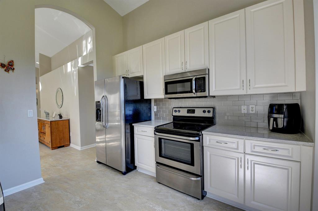 VALENCIA FALLS - Residential