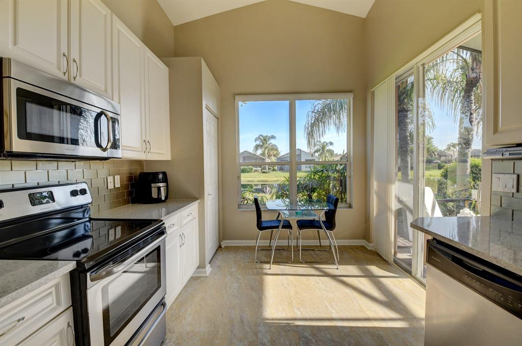 VALENCIA FALLS - Residential