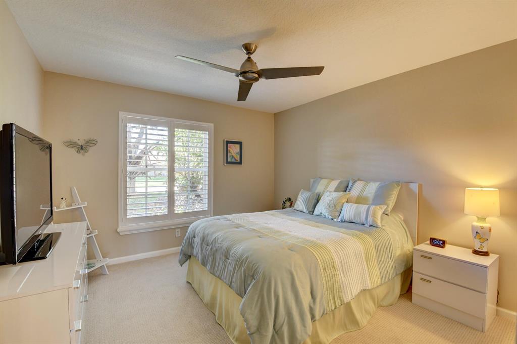 VALENCIA FALLS - Residential