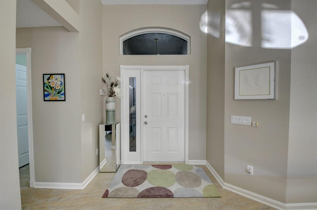 VALENCIA FALLS - Residential