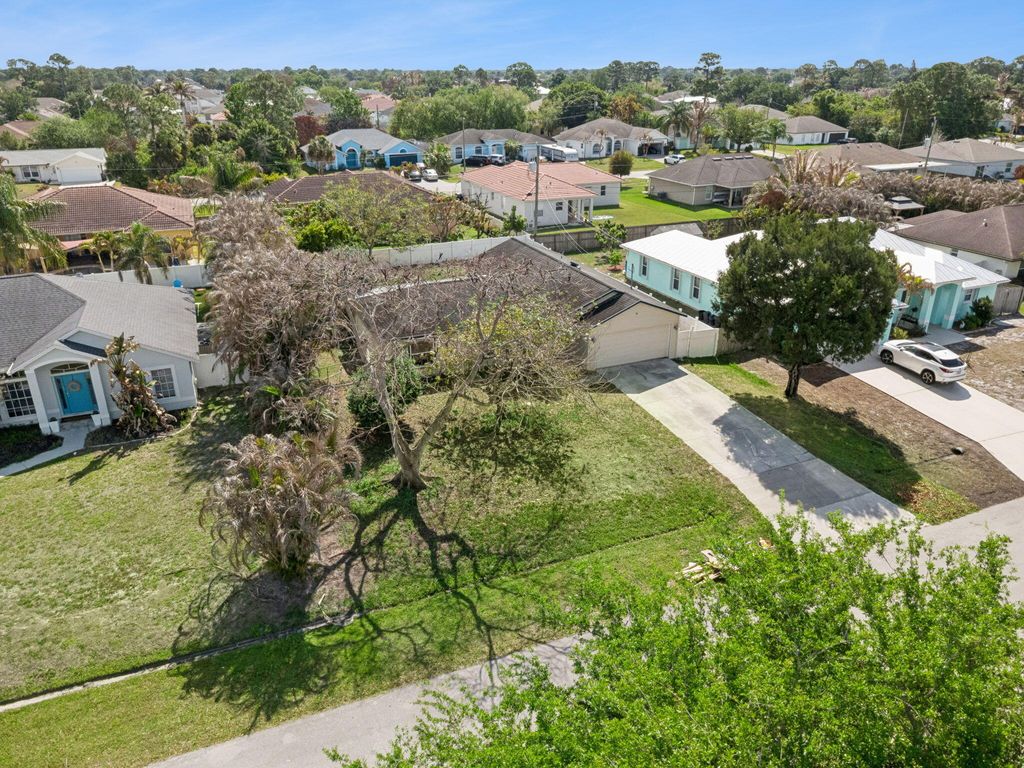 Photo of 3349 SW Frankford Street, Port Saint Lucie, FL 34953 (MLS # B26010631)