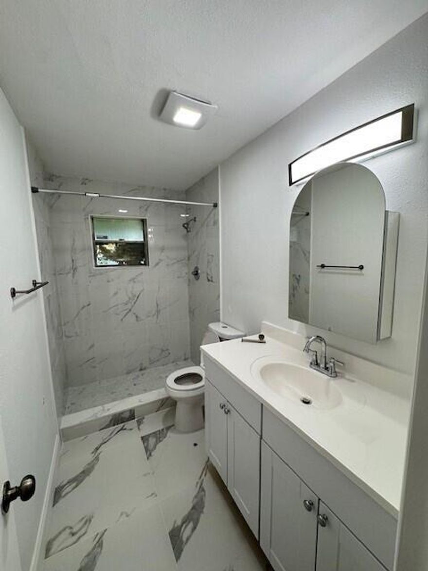 This charming 2/1 has been updated to accommodate your taste! Great location, close to shopping and main roads. Move in by year-end and start your New Year at a new address! Water is included. on left