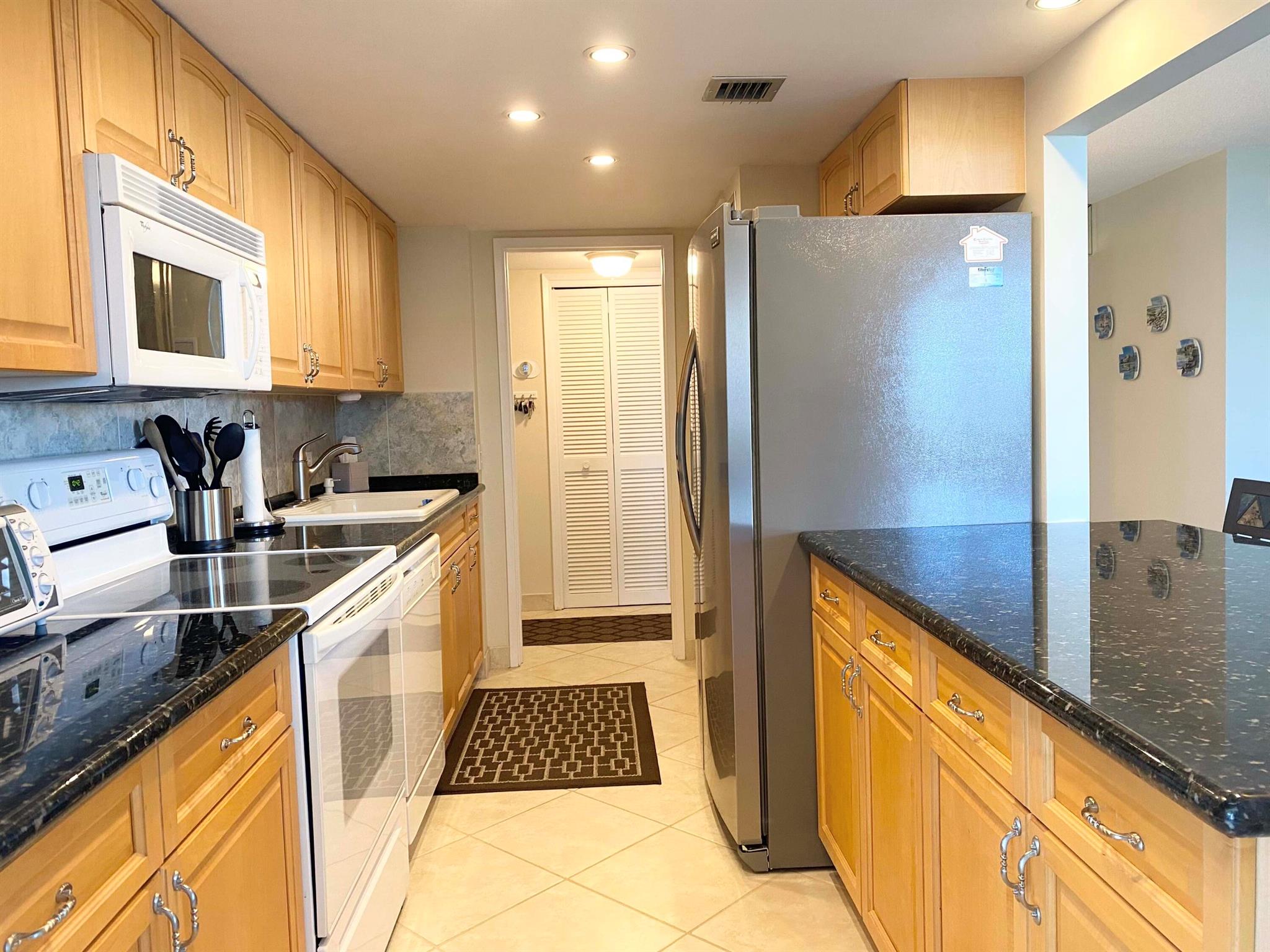 TUSCANY OF PALM BEACH CON - Residential Lease